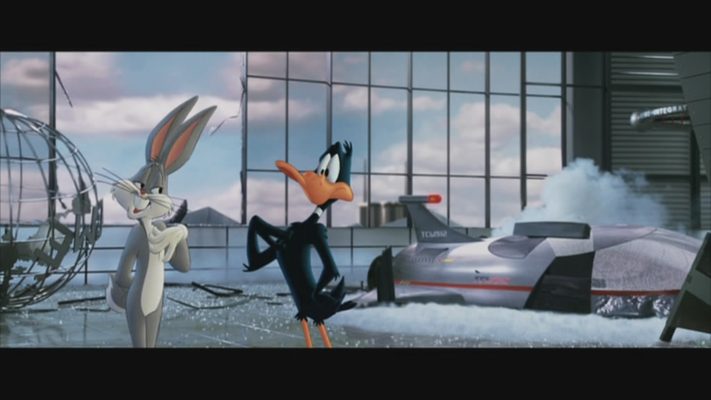 Bugs & Daffy communicate.