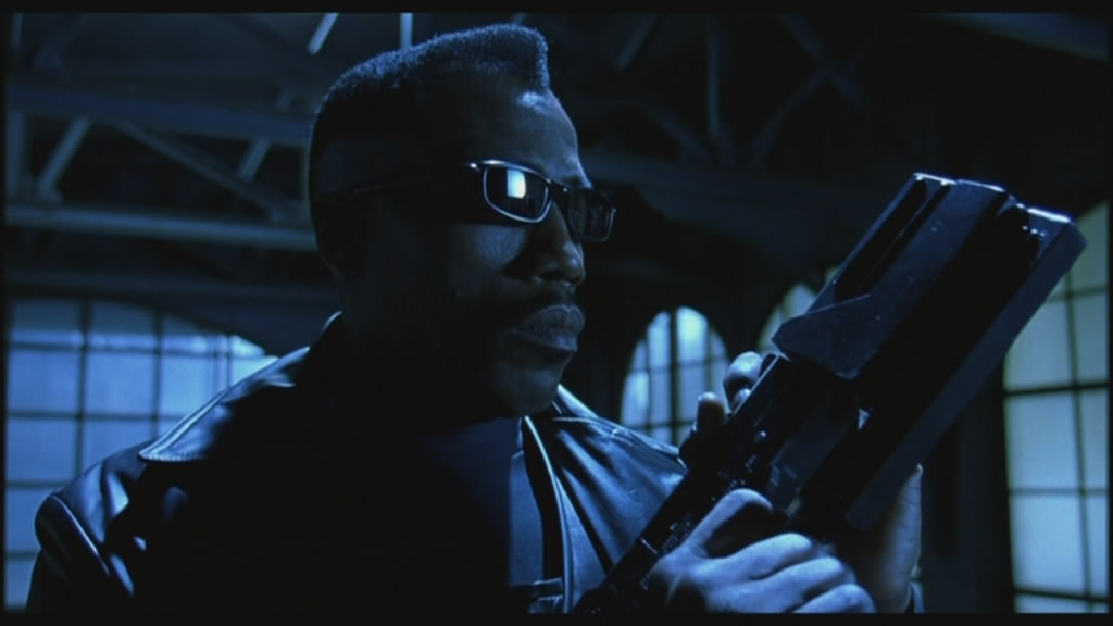 Yeah, that's it baby... I like me some big guns!