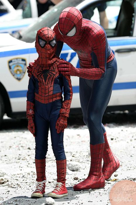 Man, you stunt-doubles are getting smaller and smaller each year!