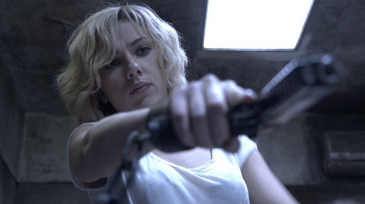 Sidways gun grip - patented by Luc Besson?